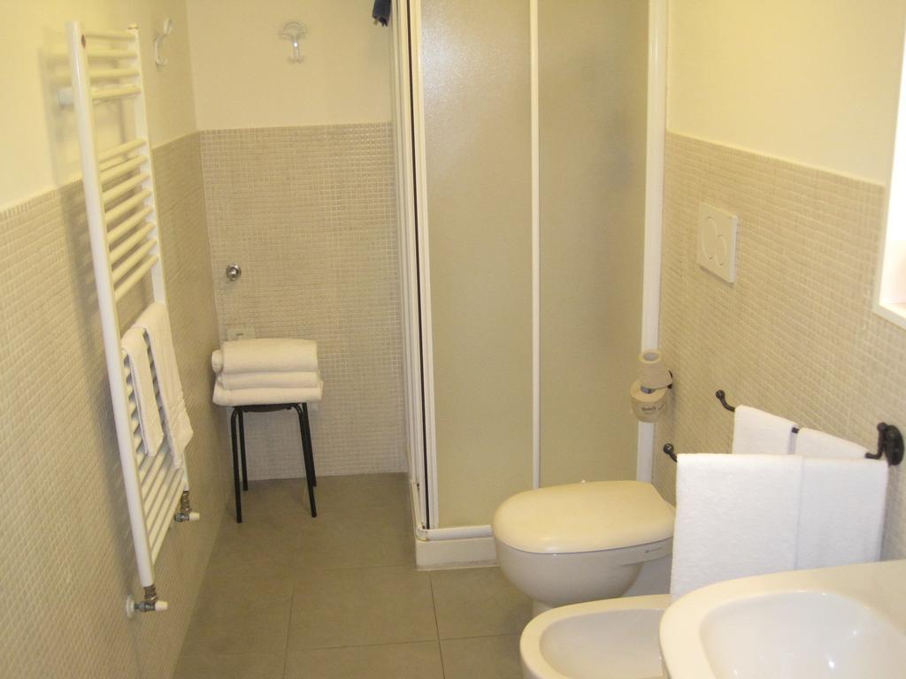 سانريمو Colombo Apartments الغرفة الصورة
