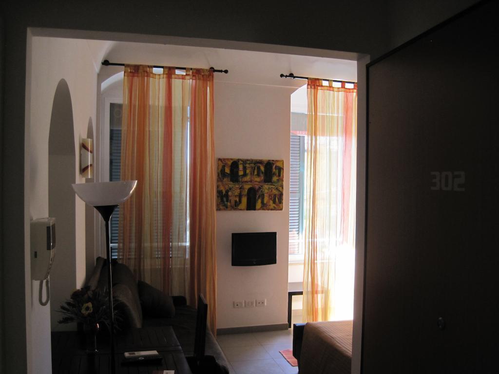 سانريمو Colombo Apartments الغرفة الصورة