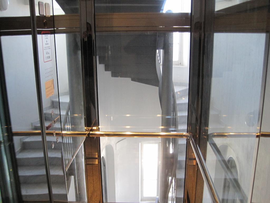 سانريمو Colombo Apartments المظهر الخارجي الصورة